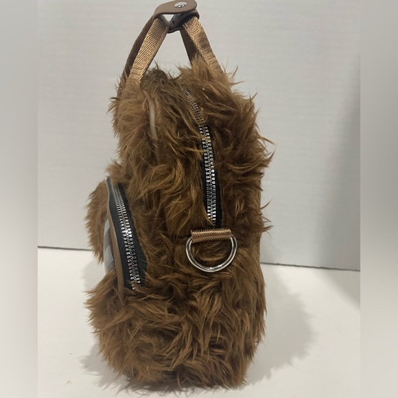 Star Wars Chewbacca Faux Fur Crossbody with Handles - Picture 5 of 8